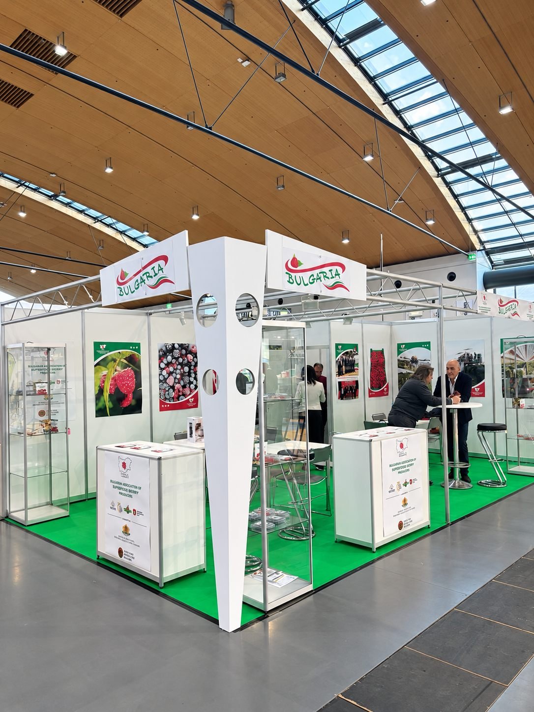 Meeting buyers at international trade fairs